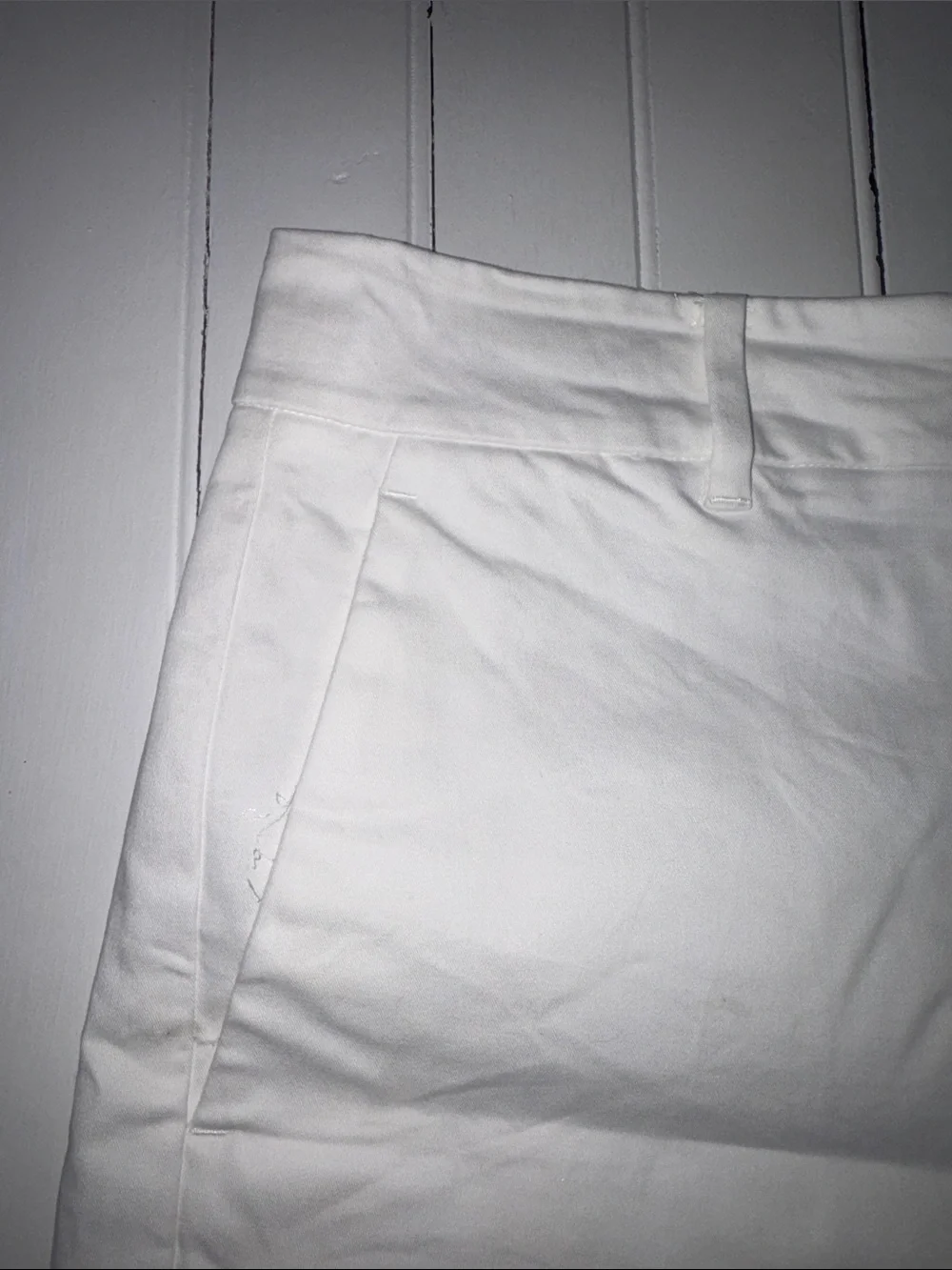Ann Taylor Bermuda Shorts White Size 10